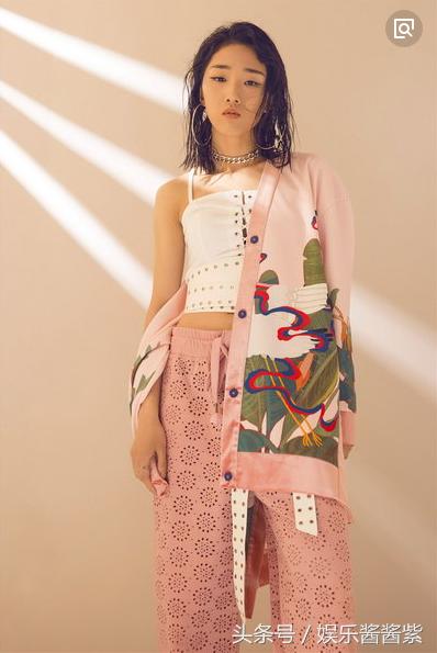 火箭少女101杨超越yamy,火箭少女101直播杨超越