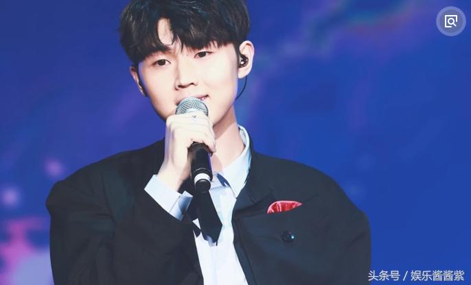 火箭少女101杨超越yamy,火箭少女101直播杨超越