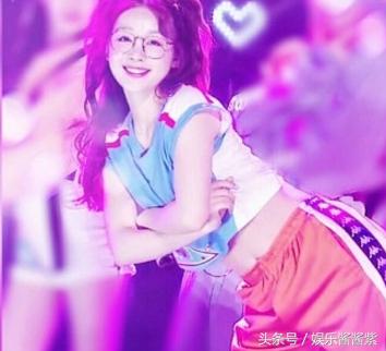 火箭少女101杨超越yamy,火箭少女101直播杨超越