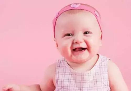 1岁宝宝还没长牙怎么办,小孩一岁了还没长牙齿是缺钙吗