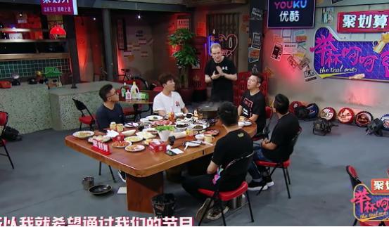 说话是门艺术！《举杯呵呵喝》海泉想撵走店员，却是这样说！