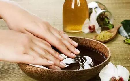 拔手指倒刺感染导致截指,为什么撕手上倒刺会导致截指