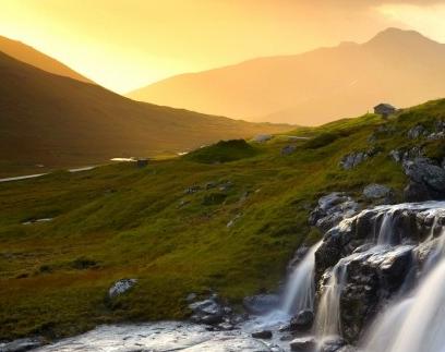 中年事业突飞猛进的三大生肖,这三个生肖40岁以后好运连连