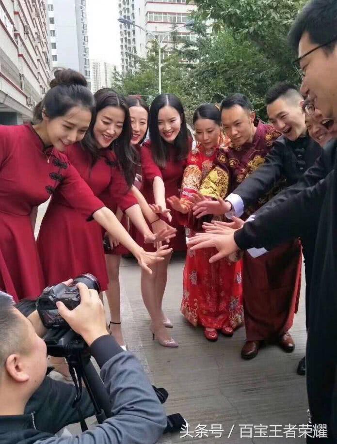 何捷结婚伴郎视频,何捷接亲