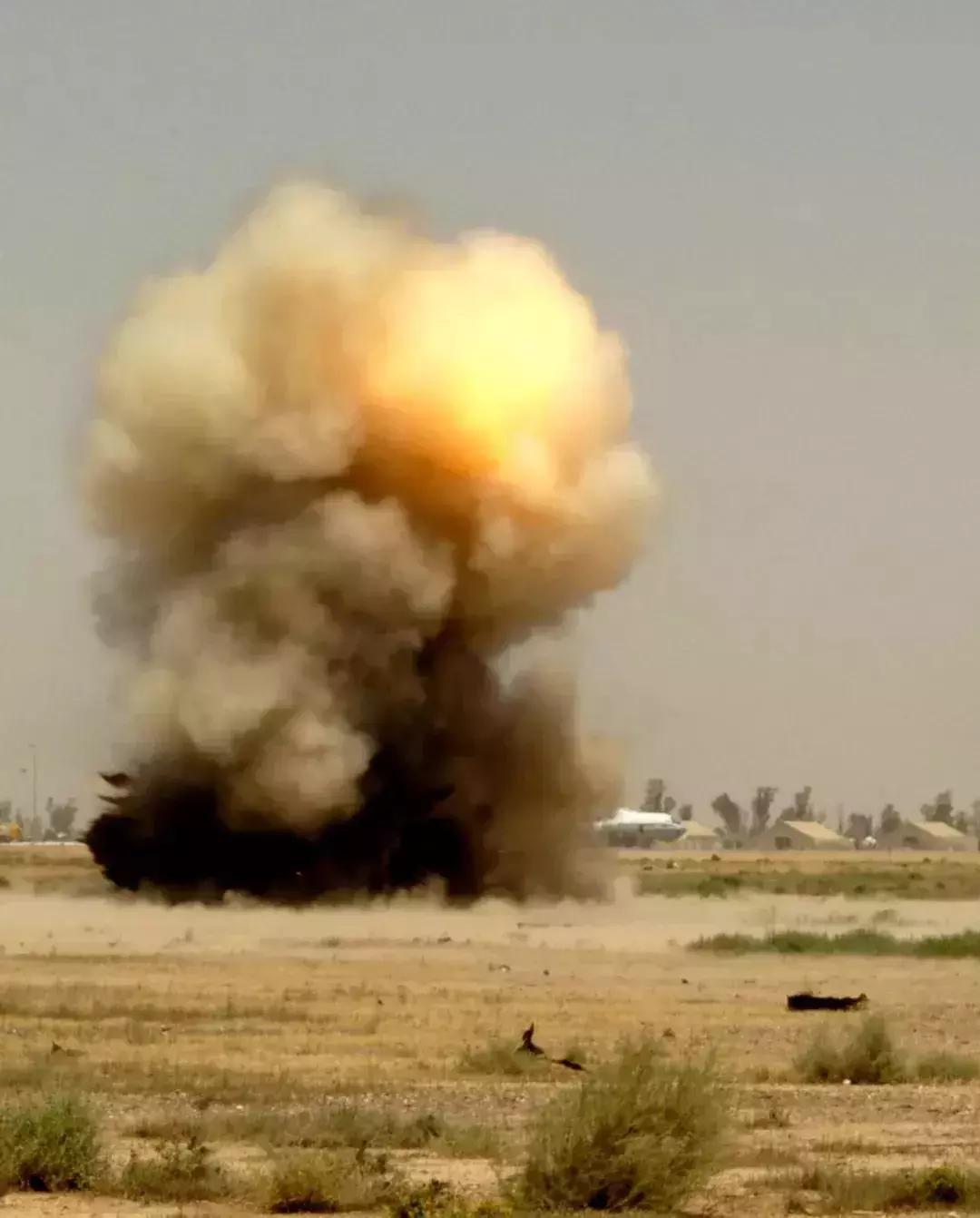 “老公水开了,帮我倒面粉吧”瞬间家毁人亡!