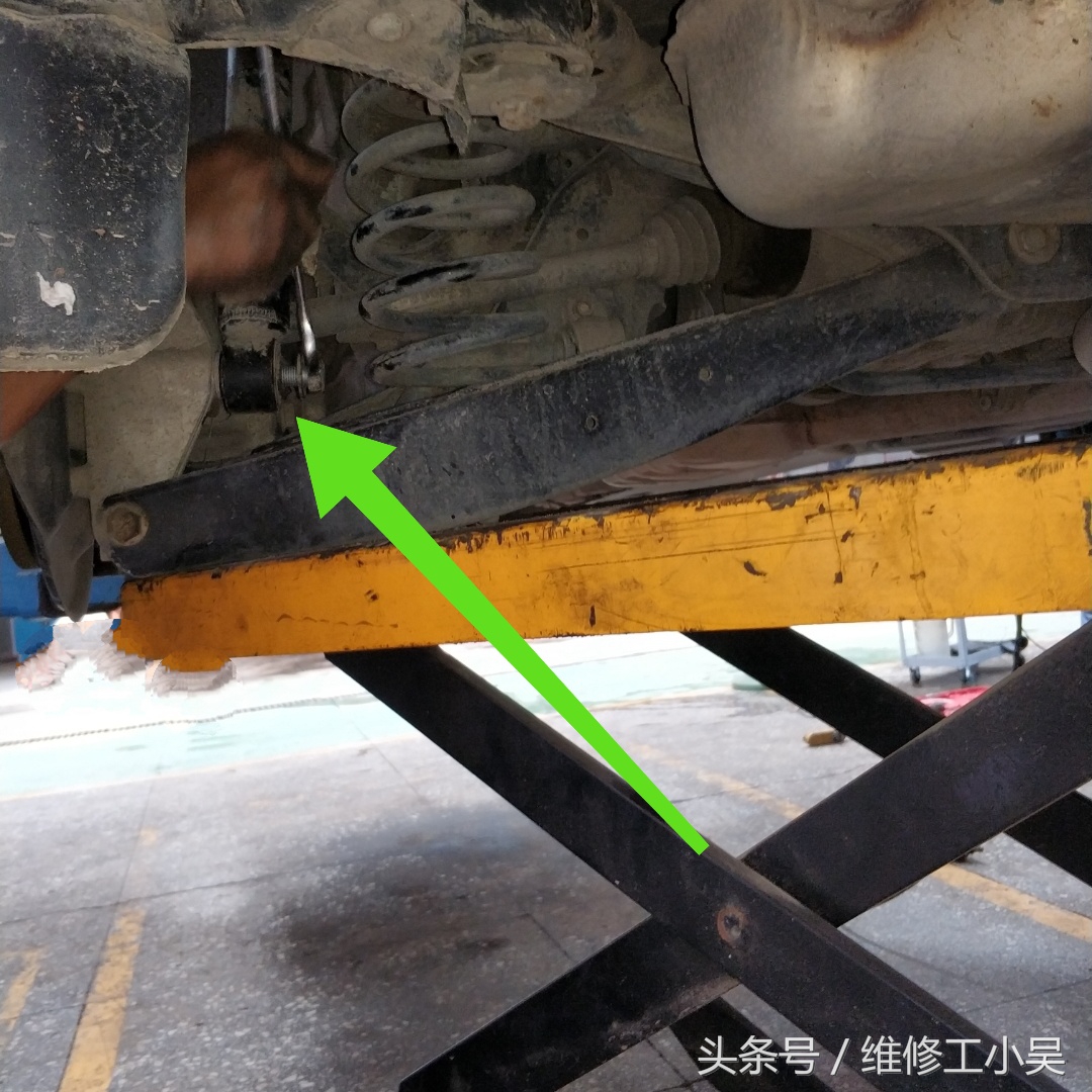 大众途观减震缓冲垫片安装,大众途观后避震缓冲块