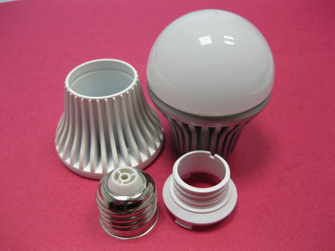 节能灯具与传统灯具的对比,市面上的新型节能灯具