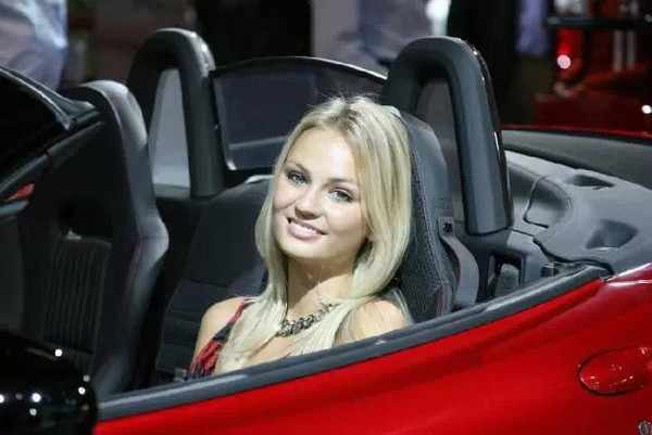 乌克兰为什么有那么多女人,乌克兰为什么美女如云