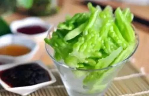 「夜听」1根苦瓜=10幅药！再不知道就晚了！