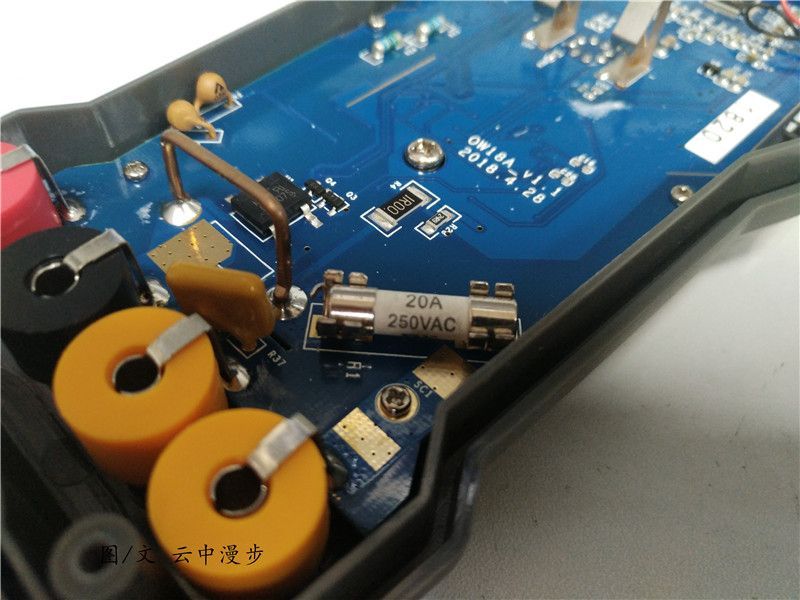 ow18b万用表怎么测电压,ow18b万用表使用方法