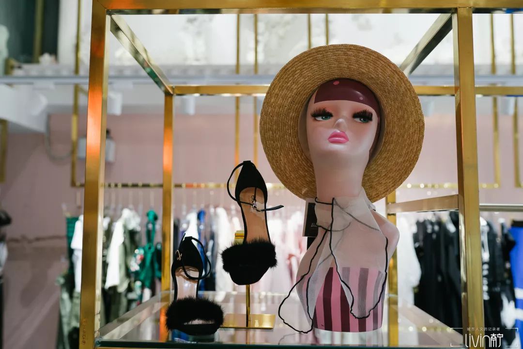 桂电出来的企业家,桂电卖衣服