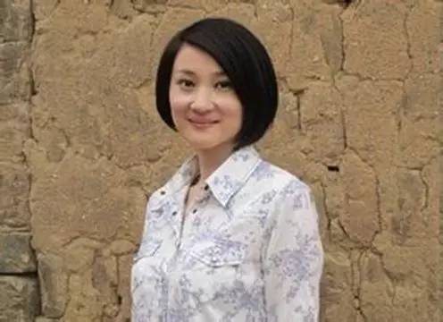 一个养牛少妇在床上说的话：白天养牛，晚上还要……