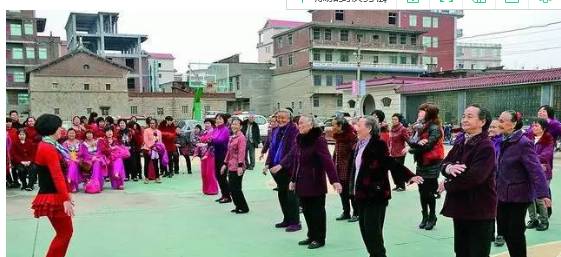 一个养牛少妇在床上说的话：白天养牛，晚上还要……