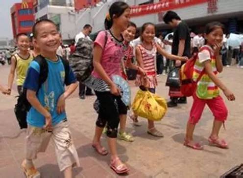 一个养牛少妇在床上说的话：白天养牛，晚上还要……