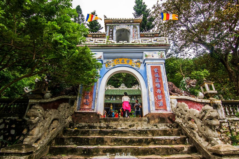 为什么越南相对落后还有人去旅游,去越南容易还是去泰国容易