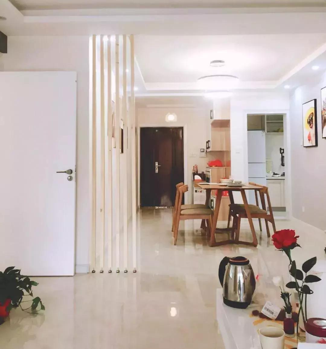 餐桌选大还是选小,餐桌选功能性的实用吗