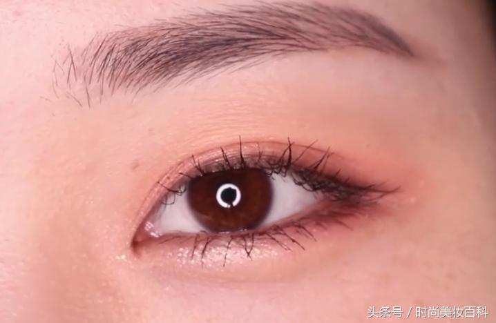 时尚美妆夏天眼妆教程步骤,美妆超详细眼妆步骤打造自然眼