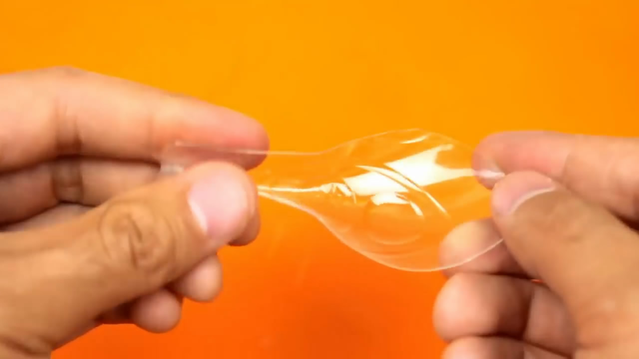 废塑料瓶手工制作大全教程,塑料瓶能做什么手工不用任何工具