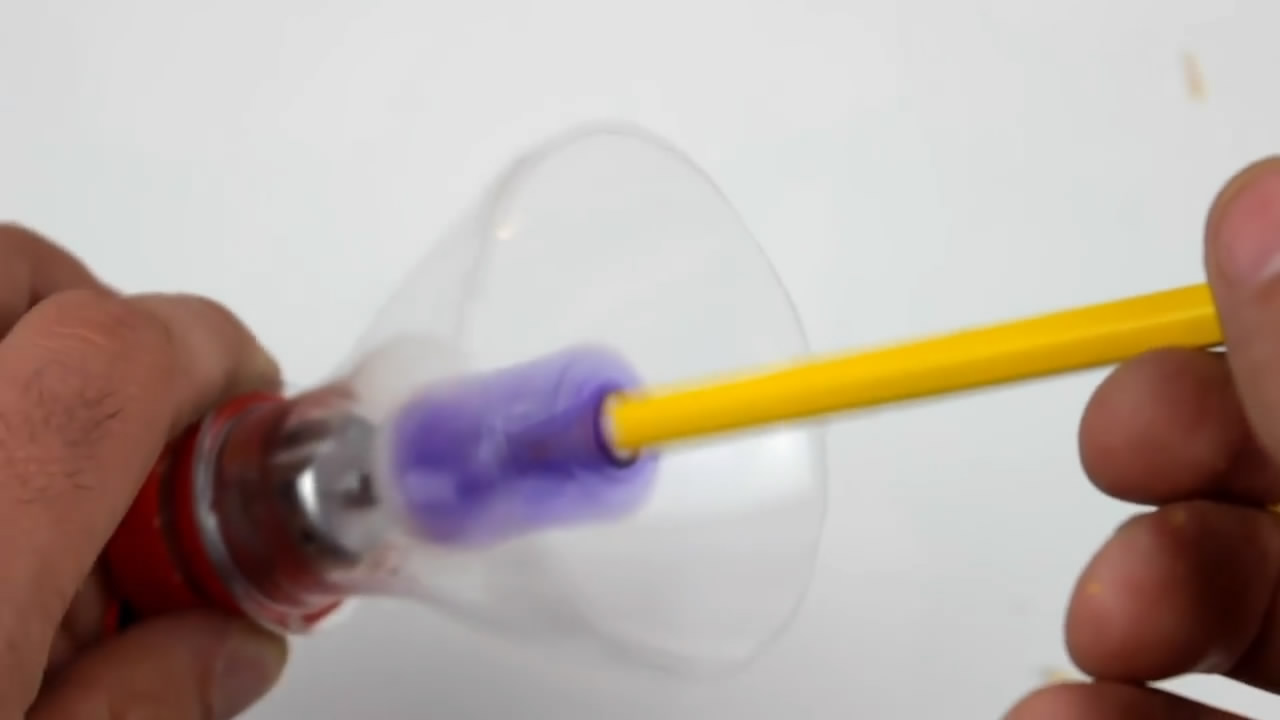 废塑料瓶手工制作大全教程,塑料瓶能做什么手工不用任何工具