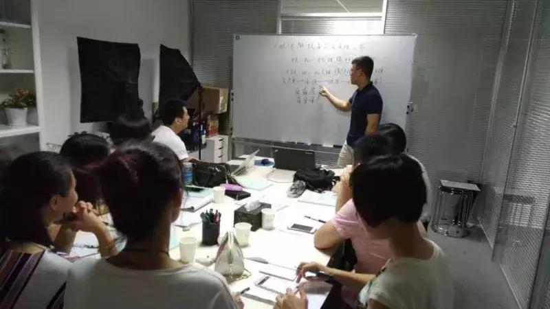 社会人“樊先生”,自带艺术气质