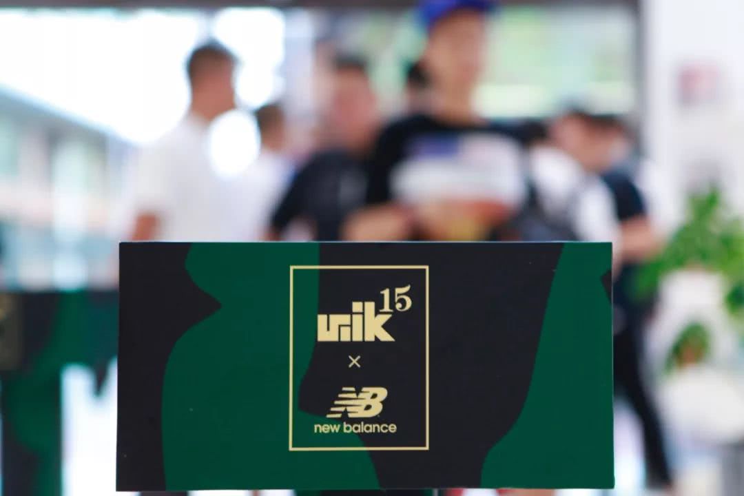 潮闻快食TravisScottxAF1再爆新联乘,ABATHINGAPE发售在即