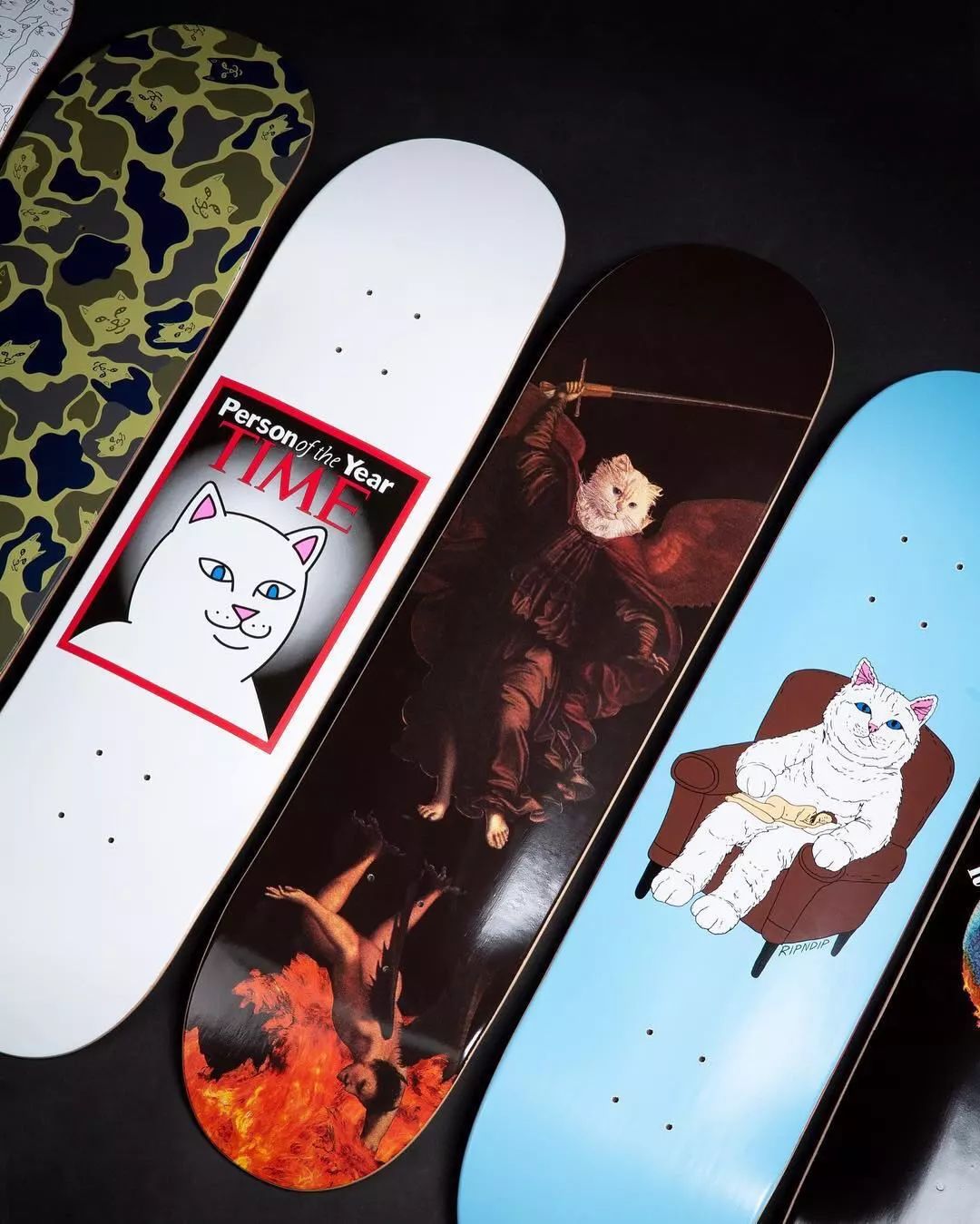 潮闻快食TravisScottxAF1再爆新联乘,ABATHINGAPE发售在即