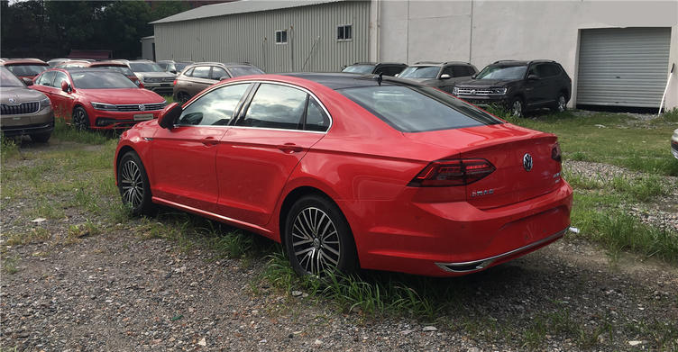 昔日宽体轿跑大众凌渡现在还香吗,新一代大众凌渡宽体轿跑