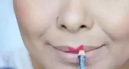 厚唇涂口红的正确方法,口红怎么涂才最好看最自然