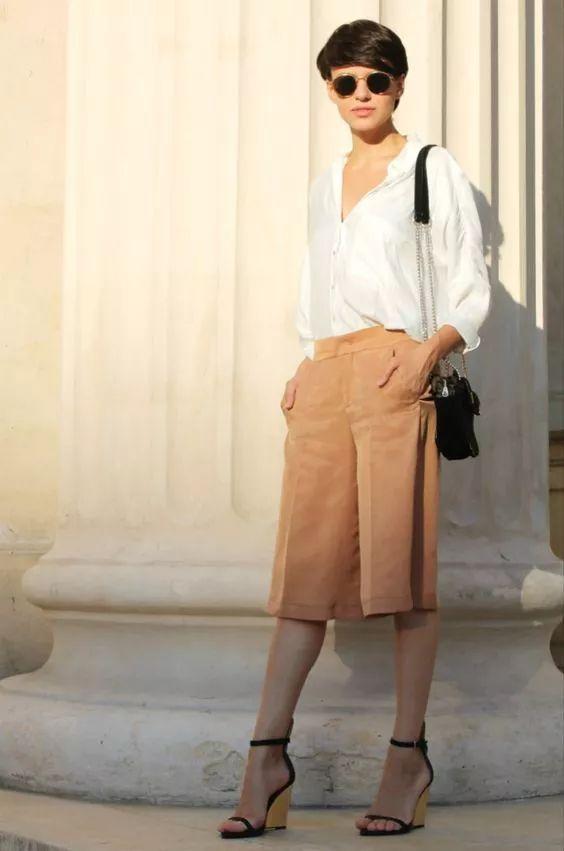 到公司上班可以穿短裤吗 (短裤怎么穿出高级范儿)