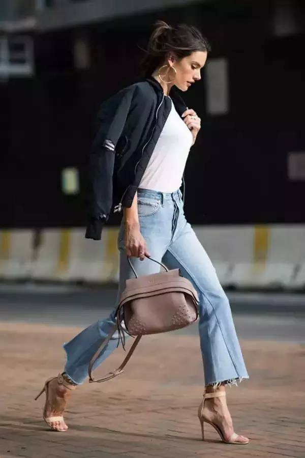 裸色跟黑色鞋子哪个好看,什么颜色的鞋子最百搭图片