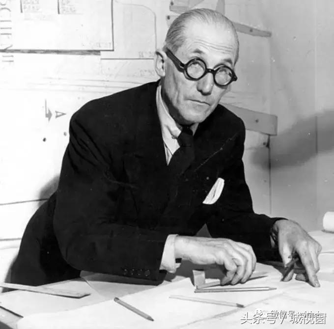 王受之世界建筑史,王受之谈平面设计