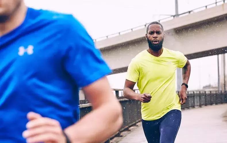 做跑鞋，UA是有良心的！