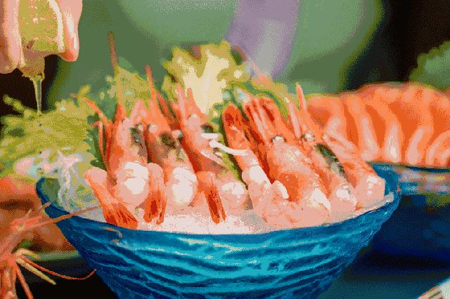 女孩脑袋上有个寄生虫,25岁女孩身体发现寄生虫