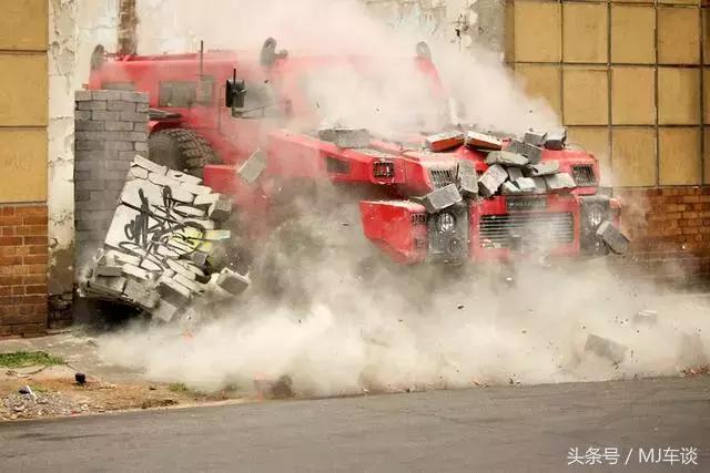 乔治巴顿越野车vs奔驰大g,奔驰迈巴赫g680越野车