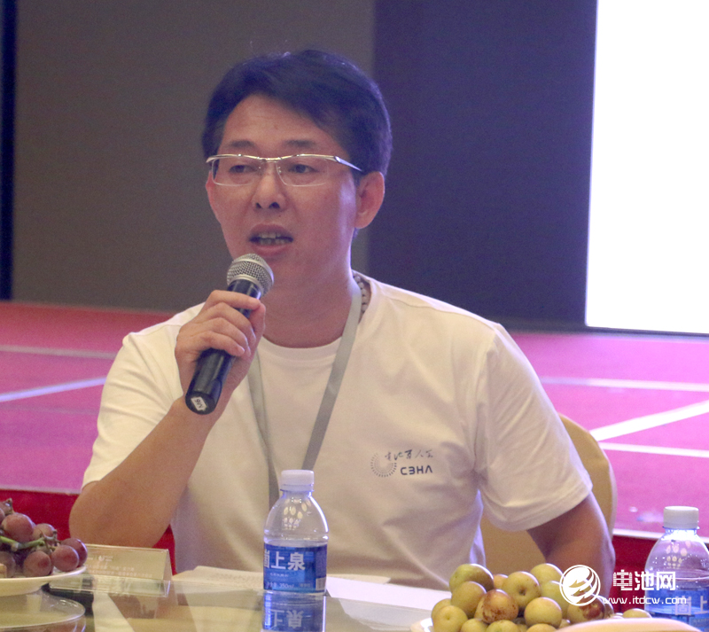 新能源锂电行业最新报告,锂电池新能源行业分析