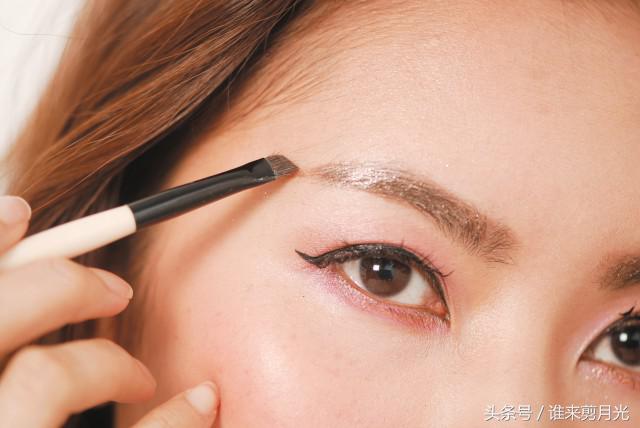 怎么让眉毛变成一字眉,怎样把眉毛修成平的