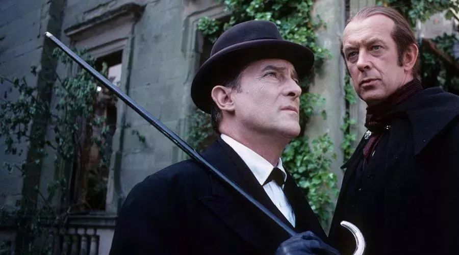 gay里gay气?倒不如说是行走的*药春**