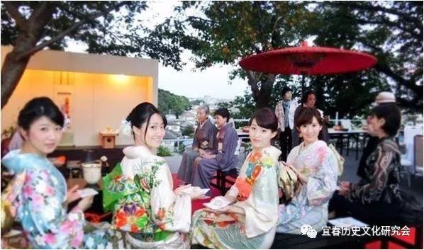 我向青天问明月文/任桃英