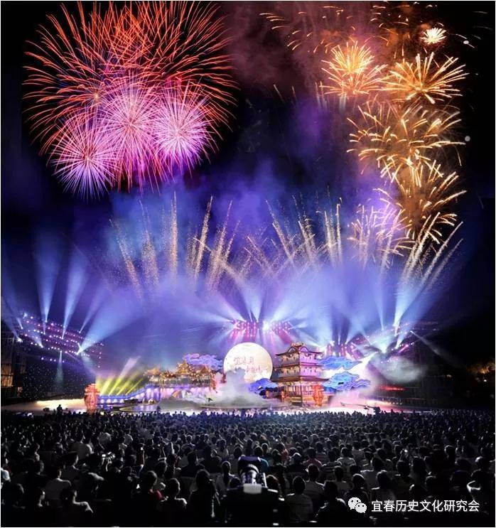 我向青天问明月文/任桃英