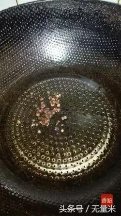 香辣可口的金针菇,香辣金针菇又简单又好吃