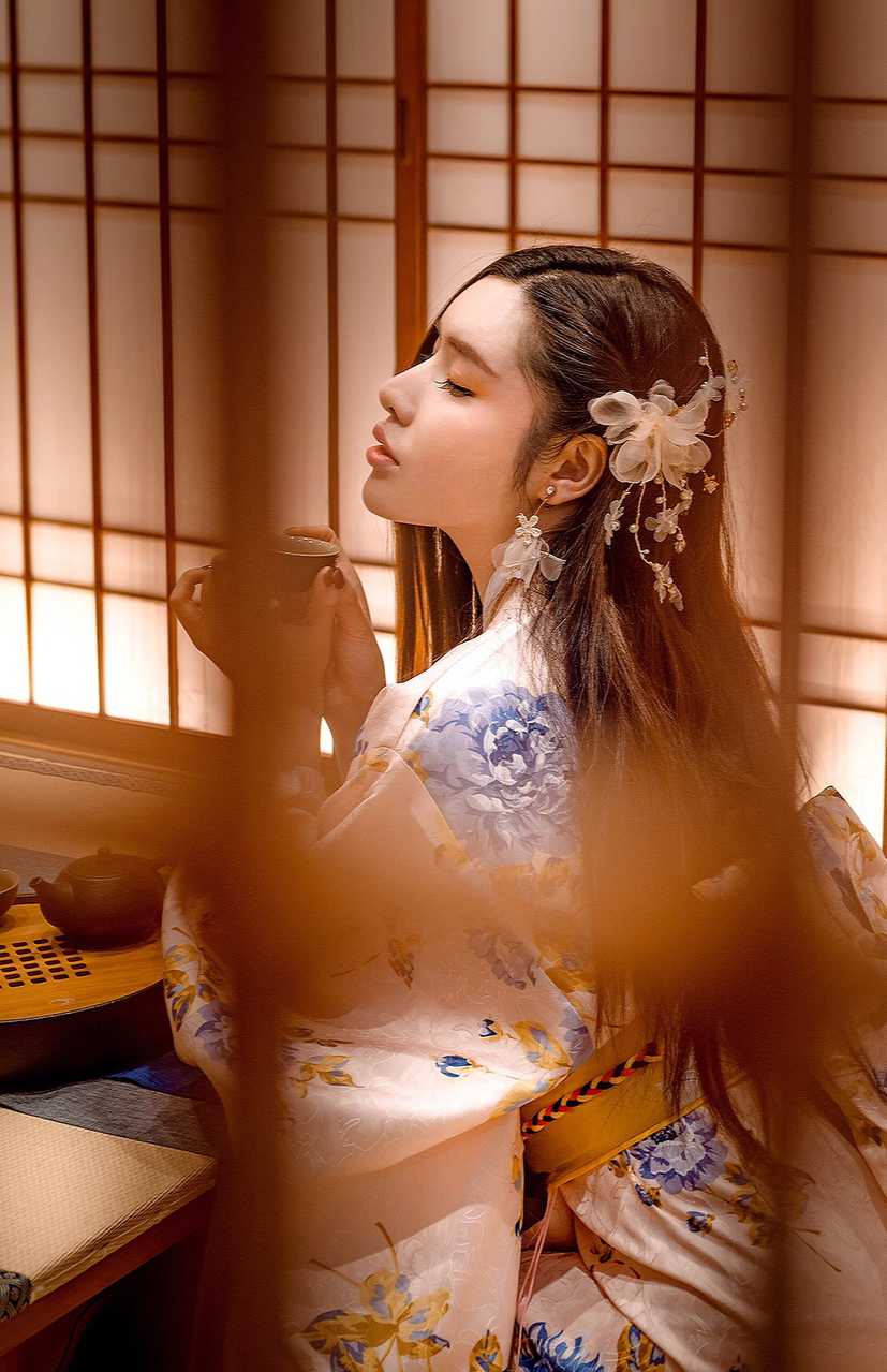 “公益，内秀，清美”——崔莹莹