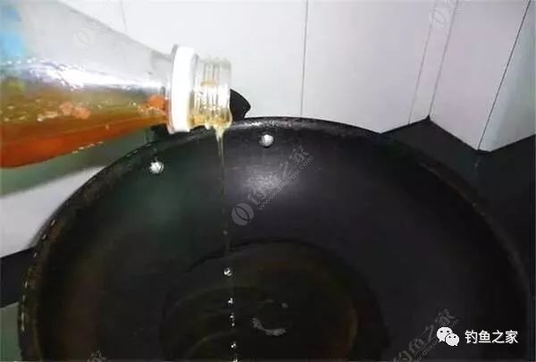 如何自制鲫鱼窝料,最简单鲫鱼窝料的自制配方