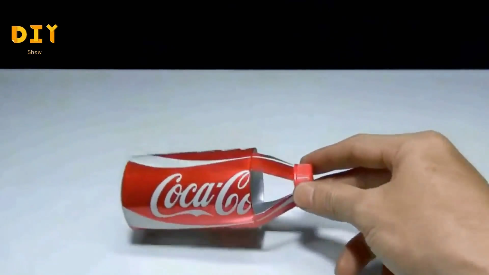 易拉罐怎么制作直升飞机,用易拉罐做可以飞起来的直升飞机