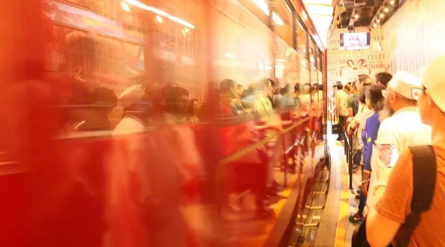 我们该如何发现自己的抑郁情绪,我们应该如何处理焦虑情绪