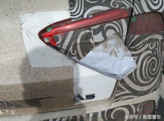 终于想起来自己还有轿车，东南V5菱致变身A5，prime版大嘴上身