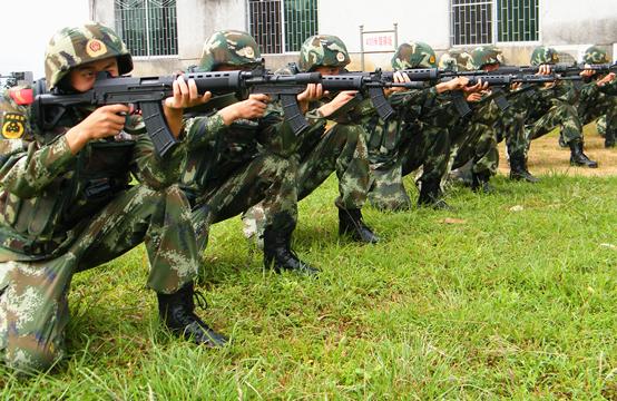 军人如何正确对待部队苦累压力,军人的苦和委屈