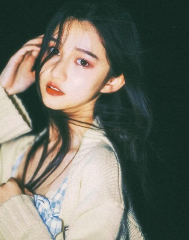 十二星座女对异性的吸引,双子座亲吻