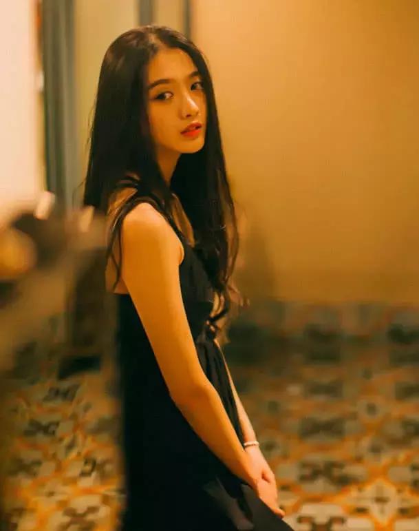 十二星座女对异性的吸引,双子座亲吻