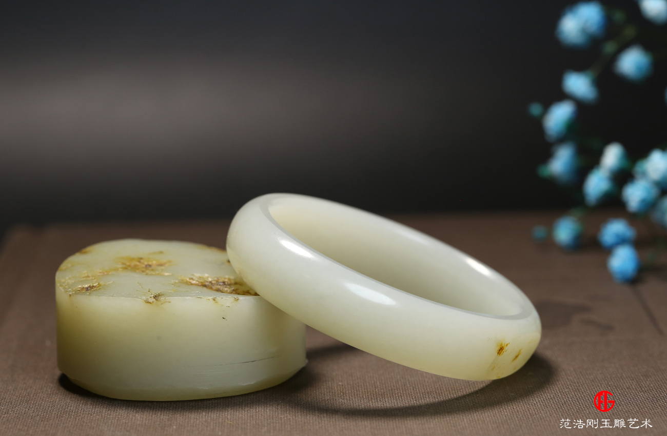 玉镯不戴怎么养能透亮,普通的玉镯能养好吗