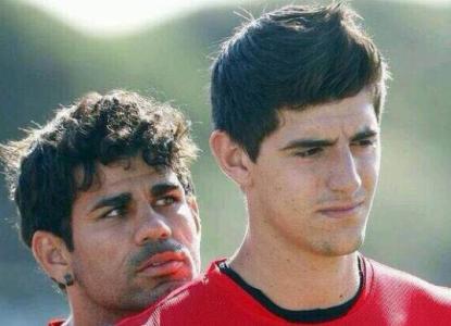 足坛令人难忘的画面,足坛温情瞬间合集